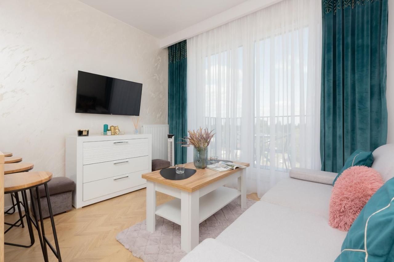 Warsaw Kotsisa Apartments With Parking By Noclegi Renters Buitenkant foto