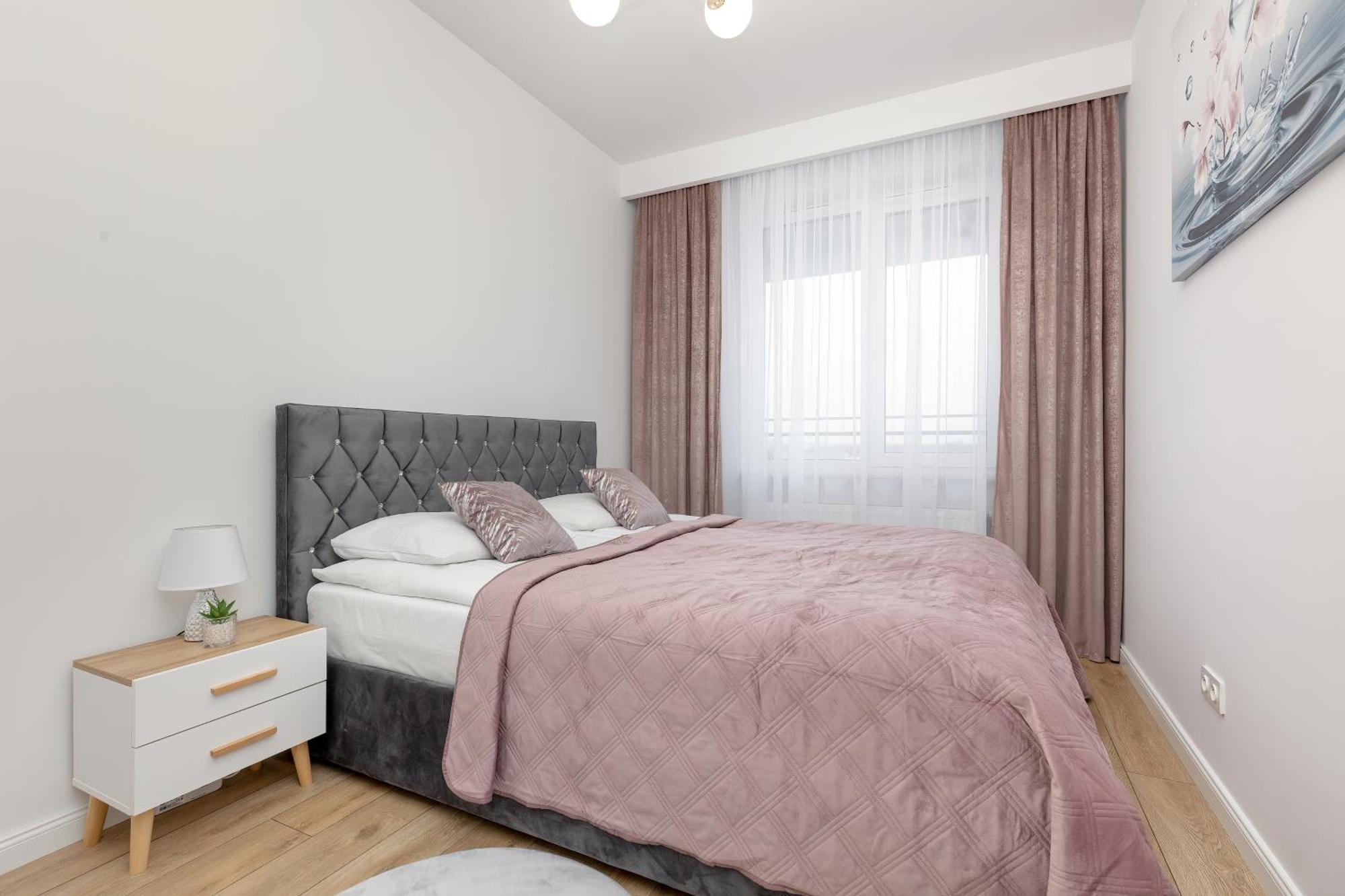 Warsaw Kotsisa Apartments With Parking By Noclegi Renters Buitenkant foto