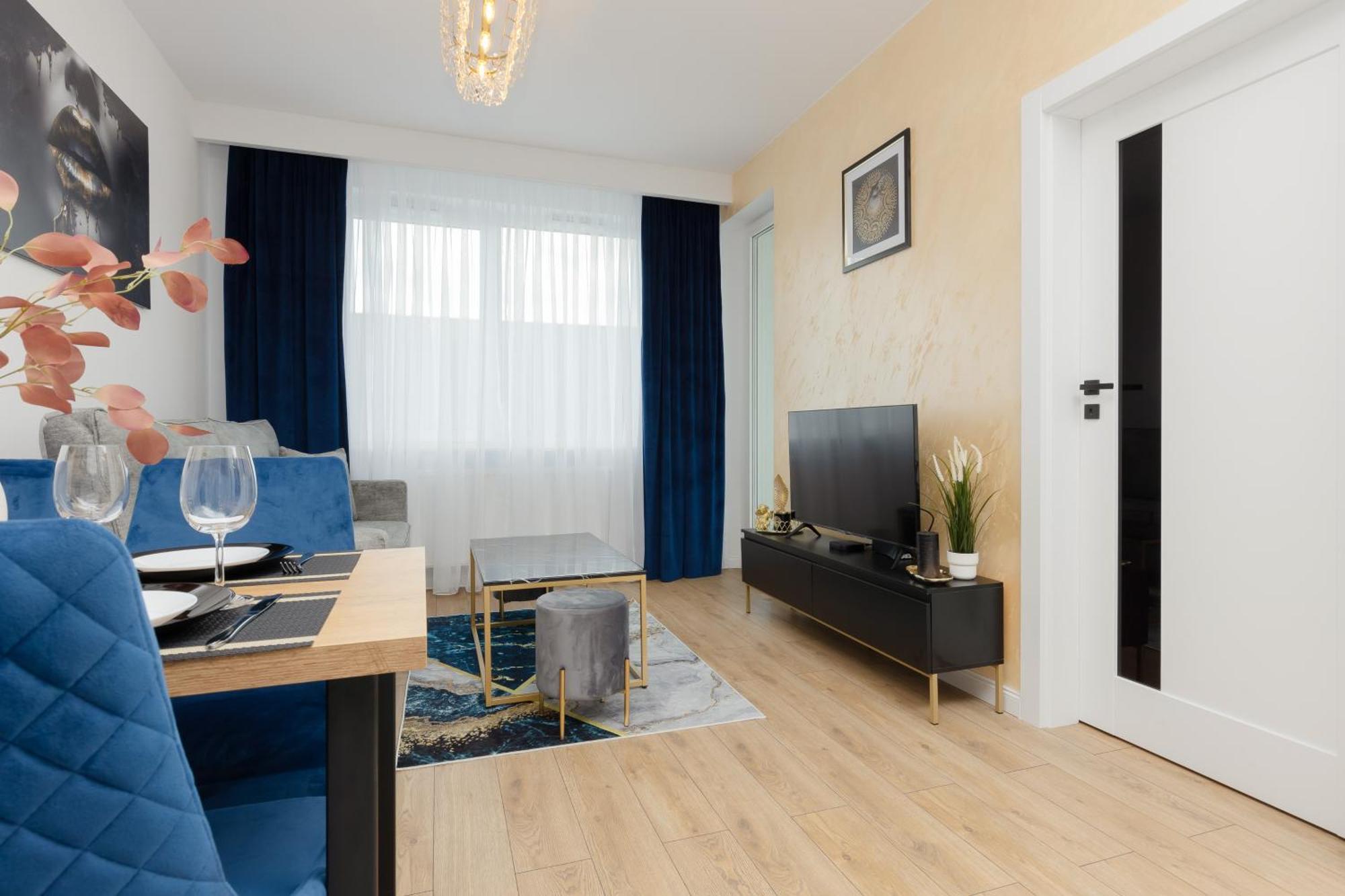Warsaw Kotsisa Apartments With Parking By Noclegi Renters Buitenkant foto